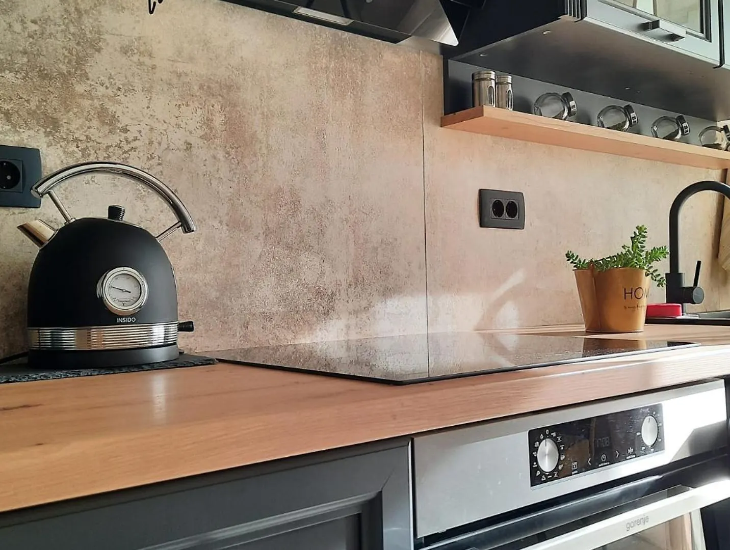 Apartment Mamma Mia Rijeka 0*,  Croatia